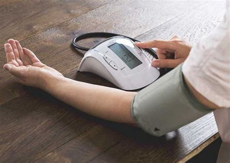 How To Take Blood Pressure Manually The Tech Edvocate