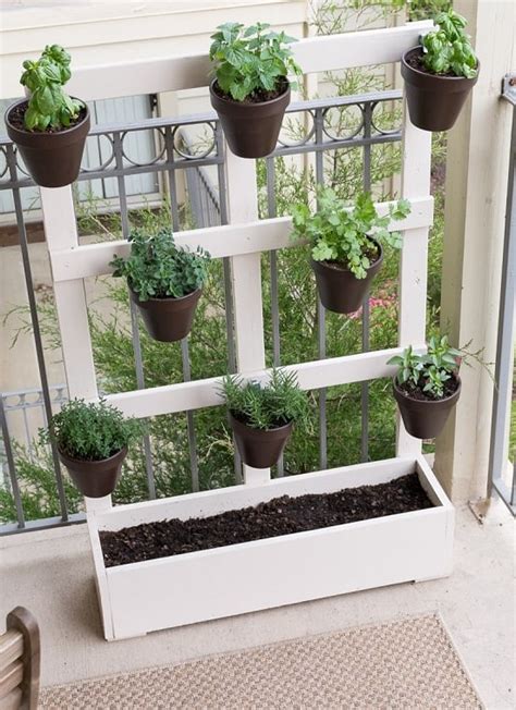 8 Diy Vertical Garden Projects For Balcony Balcony