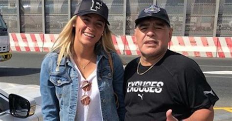 Ex De Diego Maradona No Pudo Entrar Al Funeral
