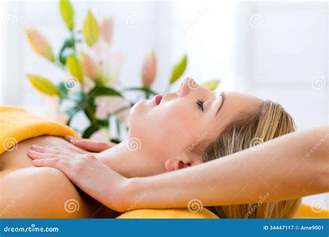 Wellness Woman Getting Head Massage In Spa Stock Image Image Of Body Relax 34447117