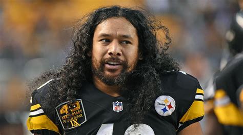 Troy started his career as a football player ever since he played for his college team at the university of southern california. Troy Polamalu Height, Weight, Age, Girlfriend, Family ...