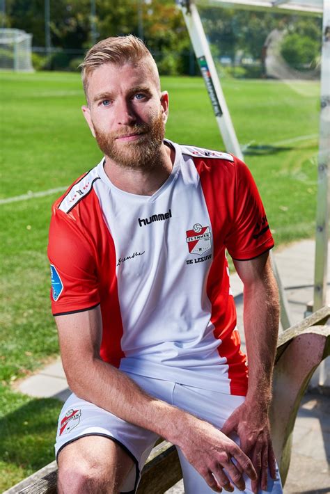 Get the latest fc emmen news, scores, stats, standings, rumors, and more from espn. FC Emmen voetbalshirts 2020-2021 - Voetbalshirts.com