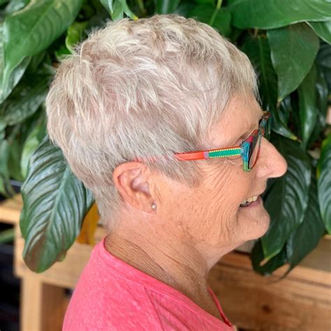 Go To Our Website To See More Beautiful Short Hairstyles For Women Over 50 With Glasses Like