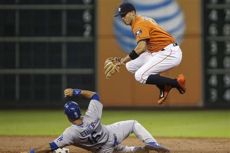 Fans jeer houston for first time since scandal. Astros vs Dodgers