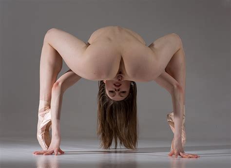 Nude Contortionist Contortion Sex Video And Pics With Flexible Naked Girls