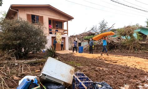 Fortes Chuvas Deixam Mortos E Desaparecidos No Rio Grande Do Sul
