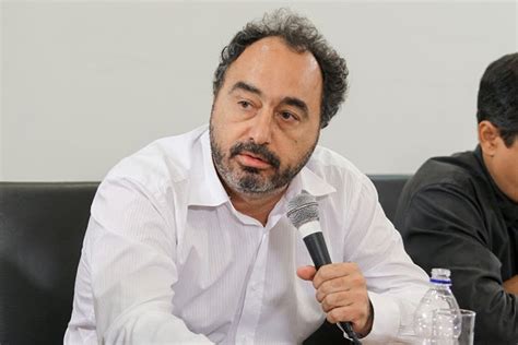 Um total de 30,6 milhões de votos teriam sido desperdiçados em 2014 caso o distritão fosse válido nas eleições proporcionais. Rovai debate o distritão em seu programa no Youtube ...