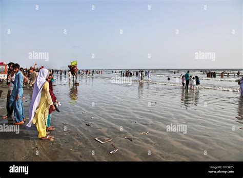 Lifestyle In Clifton Beach In Karachi Pakistan Stock Photo Alamy