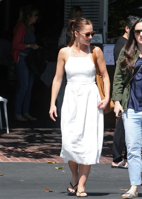 Minka Kelly Showing Nipple Pokies In A Sexy White Dress Porn Pictures