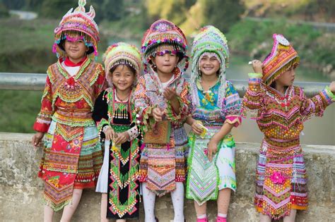 Traditional Vietnamese People