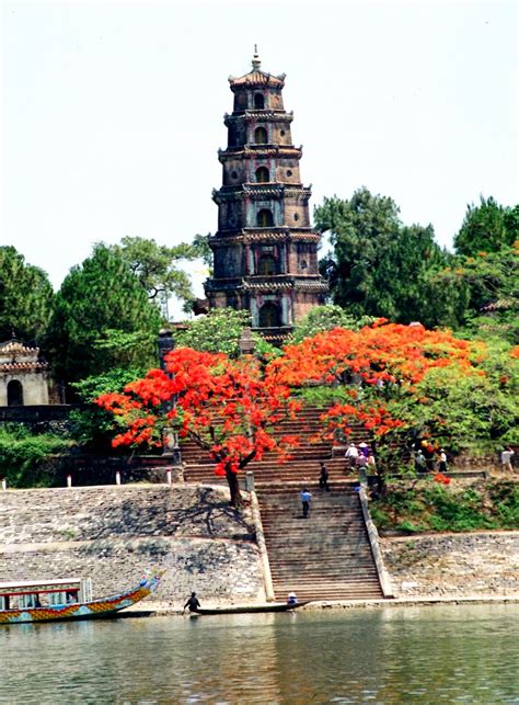 The Pagoda In Hue Hue Travel Guide Thien Mu Pagoda Hue Travel Guide