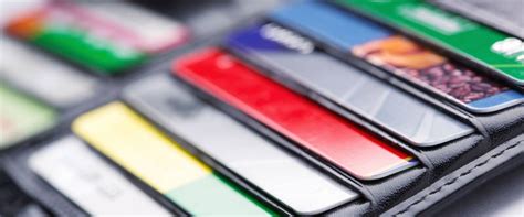 #nomadcredit is a platform for #internationalstudents & visa holders studying/living in us to find #loans & #insurance. How to Find the Best Rewards Credit Card