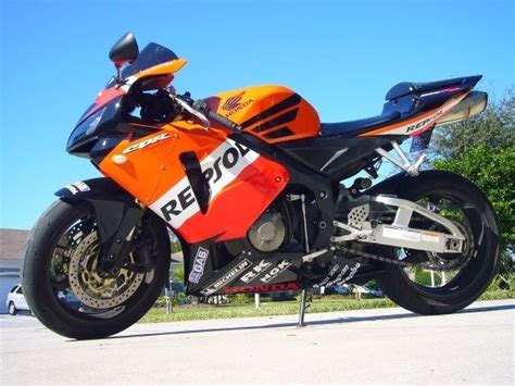 The secret to the cbr600rr's success isn't the engine performance; 2005 CBR600RR Repsol #honda #cbr600rr #repsol #sportbike ...