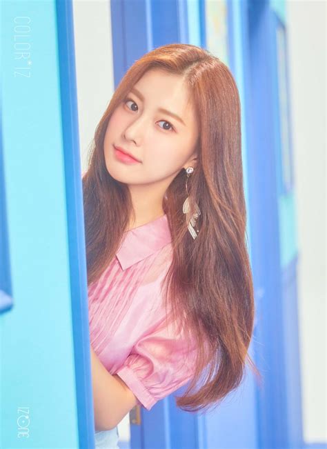 Izone Concept Trailer And Teaser Pictures For ‘coloriz Debut Which