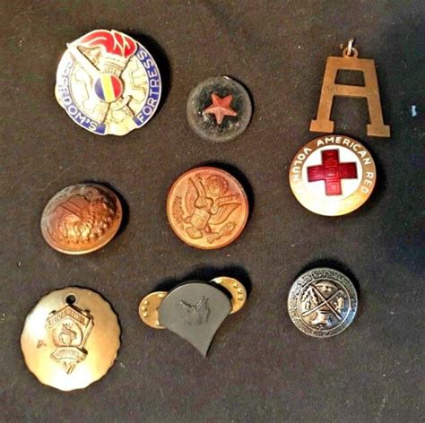 Vintage Lot Of 9 Piece Military Lot Pinsbadges Buttons Medals Bars 3