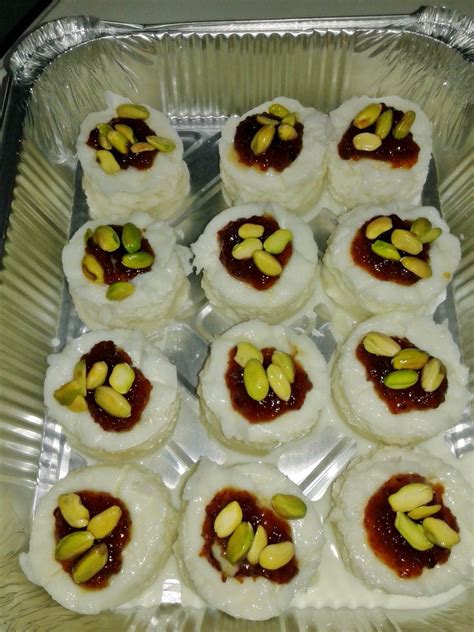Güllaç tatlısı nasıl yapılır kolay güllaç tarifi. Kremalı Güllaç Tatlısı