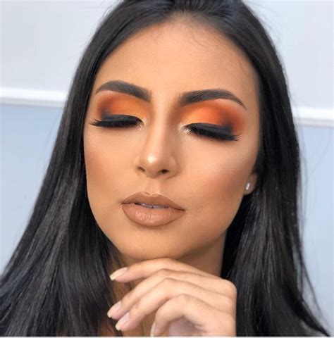 12 Beautiful Orange Makeup Looks The Glossychic Orange Eye Makeup Orange Makeup Makeup