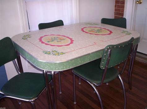Vintage Red Rose Scallop Kitchen Formica Table 4 Chairs Mid Century