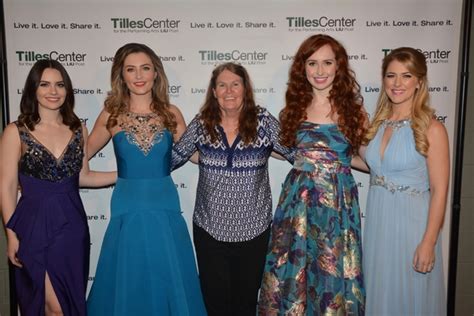 Photos Celtic Woman Return To Long Islands Tilles Center