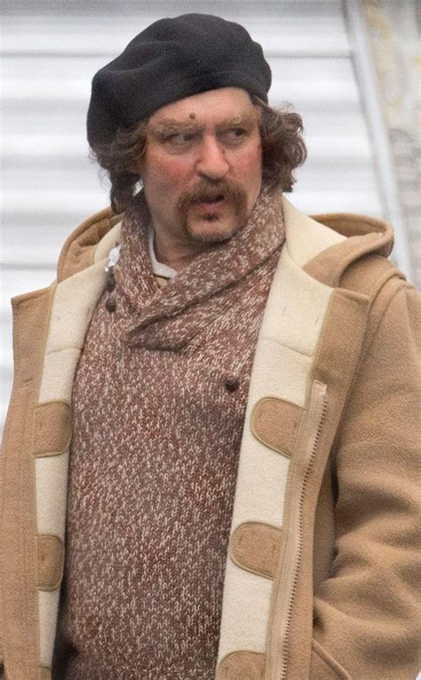Omg Johnny Depp Is Completely Unrecognizable While Filming Yoga Hosers