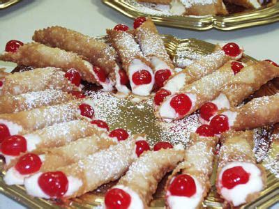 Here are some of our favorite italian pastries and cakes for you to try: Traditional+Italian+Breakfast+Pastries | pastry05 ...