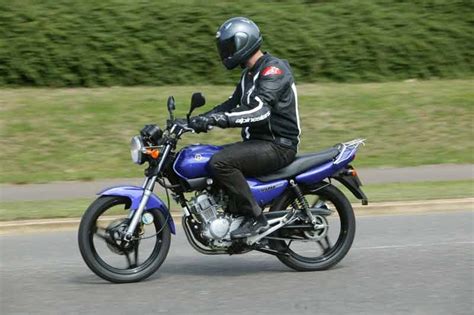 The yamaha ybr 125 is a light motorcycle made by yamaha that succeeds its previous model for this segment, the yamaha sr125. Auto Review: Yamaha YBR 125
