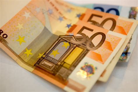 Raha kusugua g spot : Cosmo õpetab raha kokku hoidma: 15 võimalust 500 euro ...