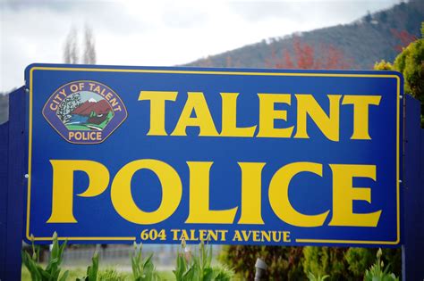 Talent Police Couldnt Resist This Sign From Talent Oregon Because