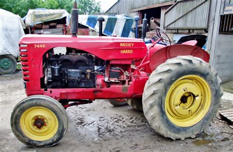 Massey Harris 744d Tractor Rlh Categorymassey Harris Tractors