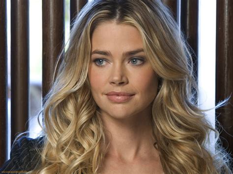 Denise Richards Happy Moment Pic Wallpaper HD Celebrities K Wallpapers Images And Background