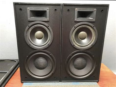 To our astonishment, this computer was picking up foreign radio signals! Klipsch Kg3 speakers for Sale in Miami, FL - OfferUp