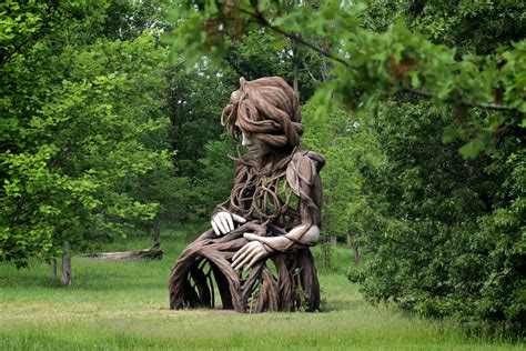 Enormous Sculptures Rooted In Nature Take Over Arboretum Modern Met