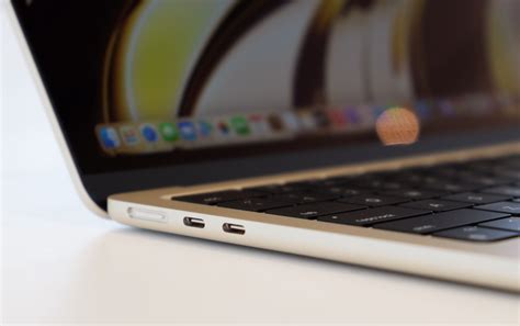Hands On With The All New Macbook Air With M2 Chip Sg