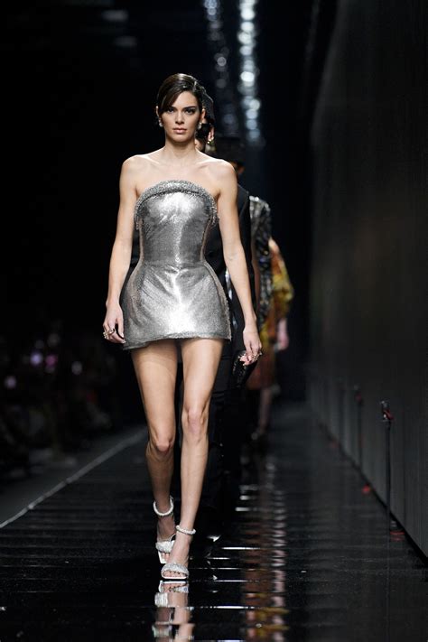 Kendall Jenner Hot Legs In Short Dress At Versace Fashion Show In