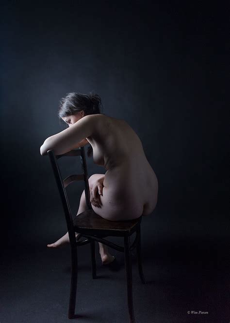Lulie Naakt Op Stoel Nude Lady Thinking Wim Lichtcatcher Flickr
