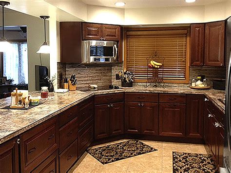A kitchen cabinet maker might work closely with a kitchen designer, builder, remodeling contractor or interior designer. Kitchen Pictures & Design Ideas - CliqStudios Cabinets ...