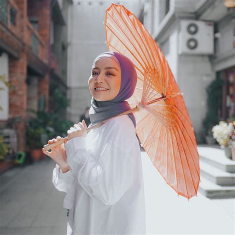 Mira filzah is an actress, known for rise: Penerbit Drama Harap Mira Filzah Tidak Kahwin Awal