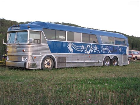 Pin By The Vintage Rv On Bus Conversions Bus Bus Camper Bus Conversion
