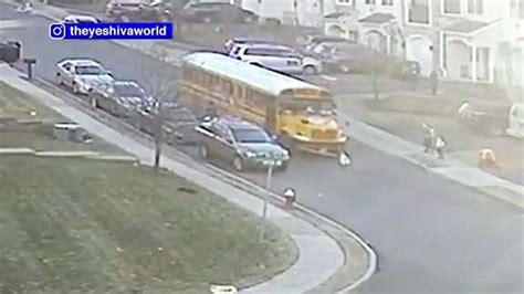 Its A Miracle 5 Year Old Girl Hit By School Bus In New York Walks Away With Minor Injuries