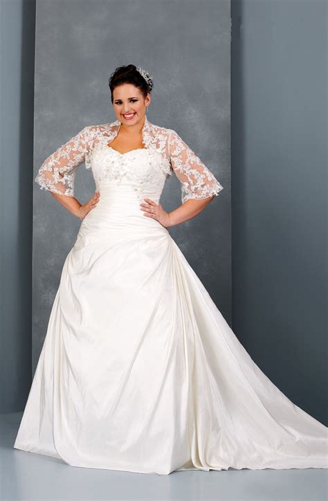 Plus size wedding dresses can be difficult to find, but have no fear! 15 Plus Size Wedding Dresses To Make You Look Like Queen ...