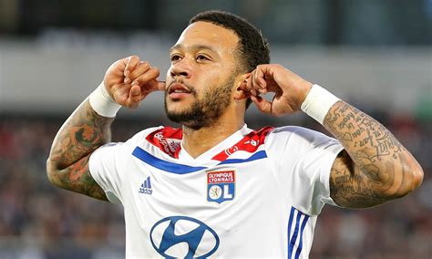 Memphis depay struggled at manchester united but he has found form since signing for lyon and scored the 'goal of his life' against toulouse on sunday. Memphis Depay ha lanciato la sua linea di abbigliamento ...