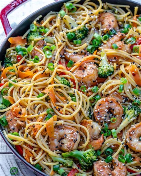 The soluble and insoluble fiber you'll find in whole grain foods like pasta (or even graham crackers!) can help you feel full, control your blood sugar levels, and give you regular bowel movements. Asian Shrimp Stir Fry Noodles | Recipe | Shrimp stir fry ...