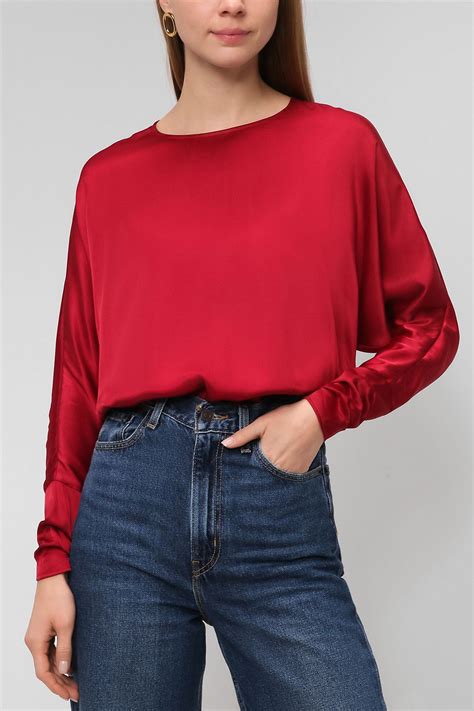 Однотонная блуза Paola Ray скоро в продаже в интернет магазине