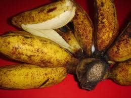 Warna jenis pisang mungkin berubah kepada hijau, kuning, merah, ungu atau coklat ketika matang. Secawancoffee_Sesuducreamer: Pisang Oh Pisang!