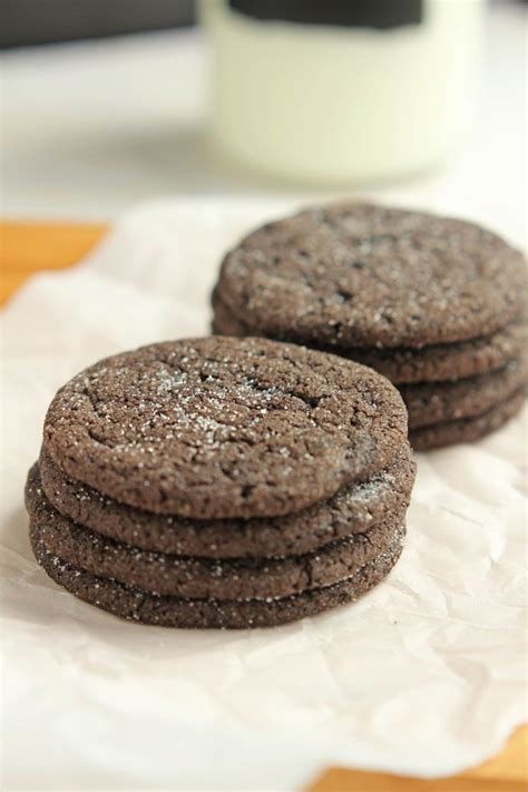 Our dutch cocoa cookie is baked until soft and chewy, then lightly topped with sugar crystals (4 pack). Archway Dutch Cocoa Cookies | Dutch cocoa cookie recipe ...