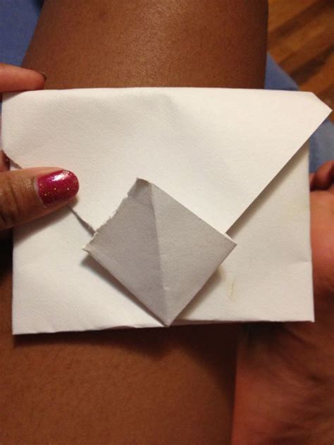 How To Fold An Origami Envelope Simple Tutorial With Images Origami