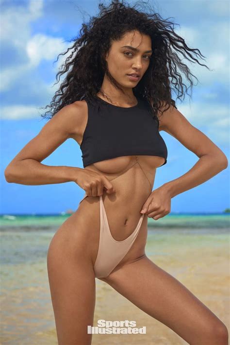 Raven Lyn 2018 Sports Illustrated Swimsuit Issue