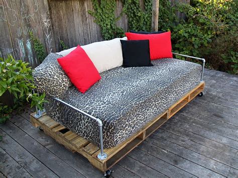 Easily convert from a lovely sofa into a lounger or spacious day bed, this outdoor daybed uplifts the way you lounge in your own backyard or patio space. Outdoor Daybed Mattress: Style and Comfort Maker for Your ...