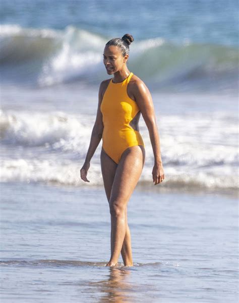 Zoe Saldana In Bikini On The Beach In Malibu Gotceleb