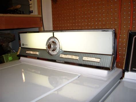 If your washing machine vibrates violently during the spin cycle especially if you have ceramic floor and you've been looking for. Violent Shaking in Maytag Washing Machine A606S
